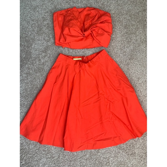 Gianni Bini Dresses & Skirts - 2 Piece Coral Gianni Bini Skirt Set